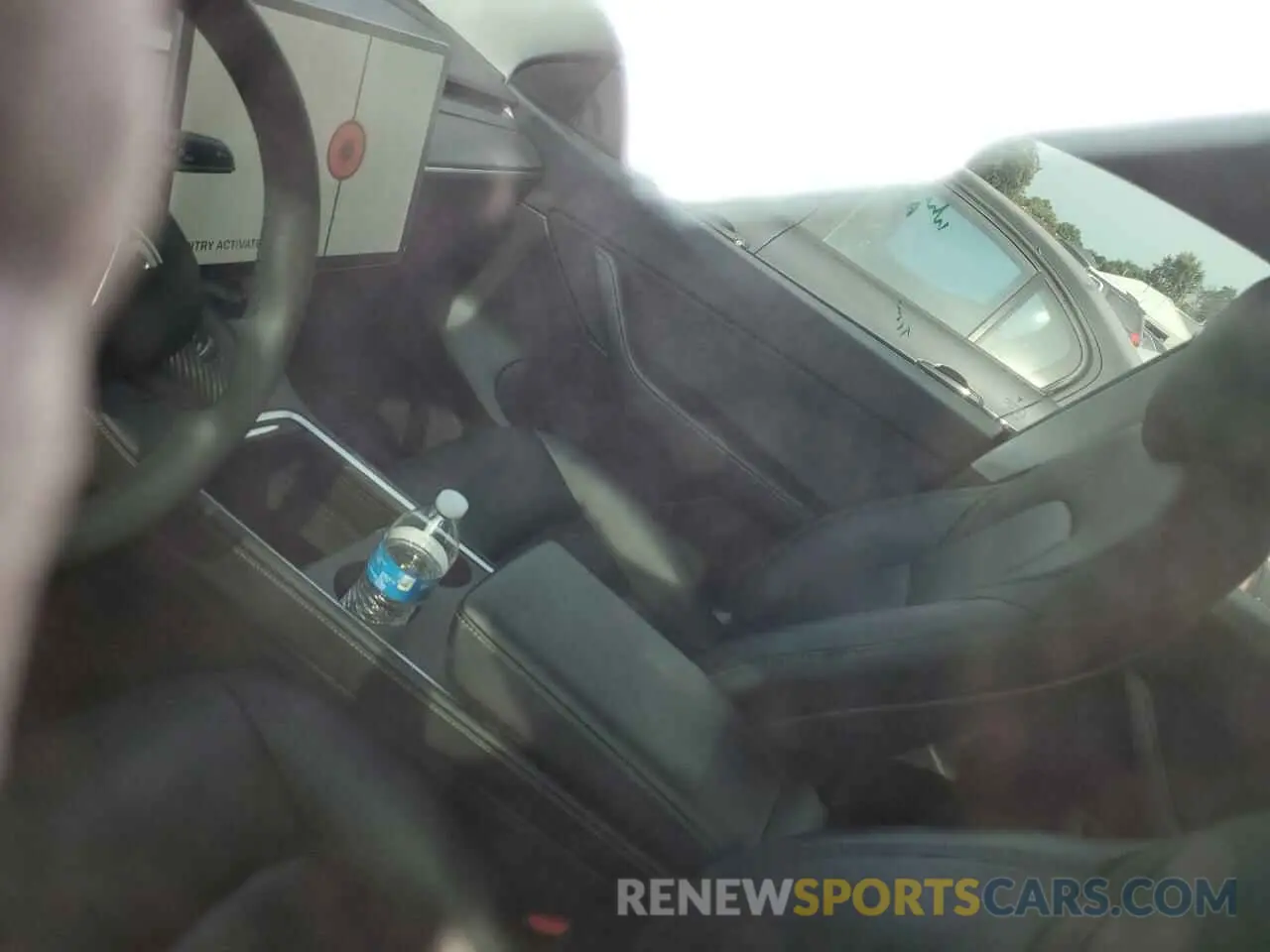 8 Photograph of a damaged car 5YJYGAEEXMF300788 TESLA MODEL Y 2021