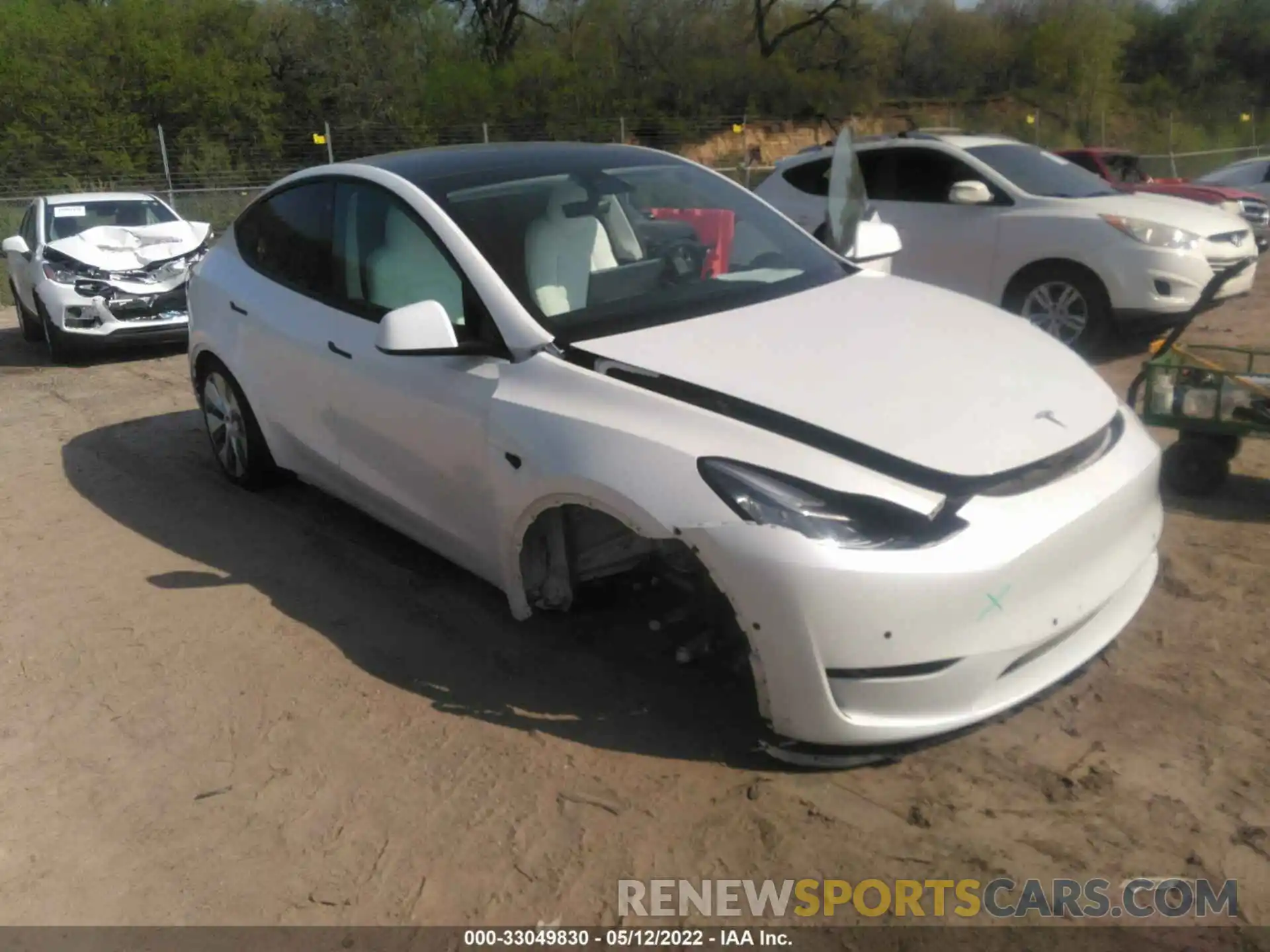 1 Photograph of a damaged car 5YJYGDED0MF103329 TESLA MODEL Y 2021