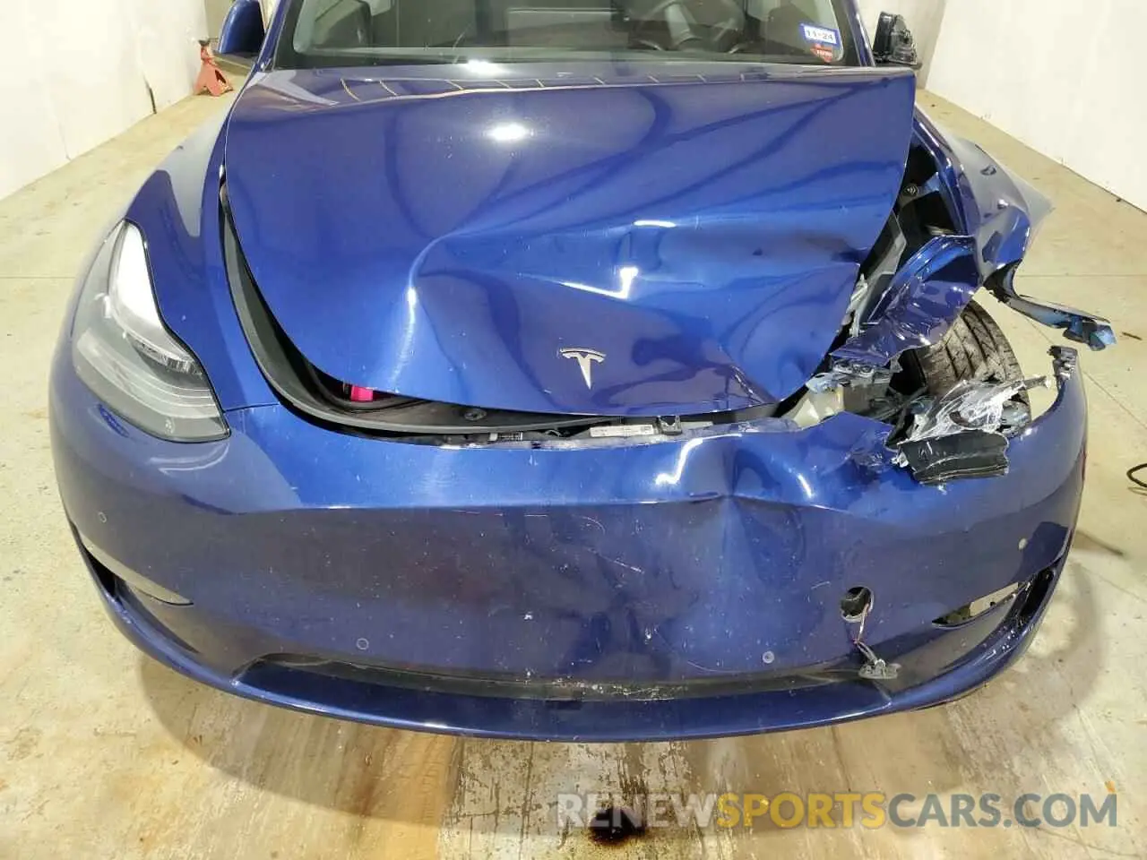 11 Photograph of a damaged car 5YJYGDED0MF107686 TESLA MODEL Y 2021