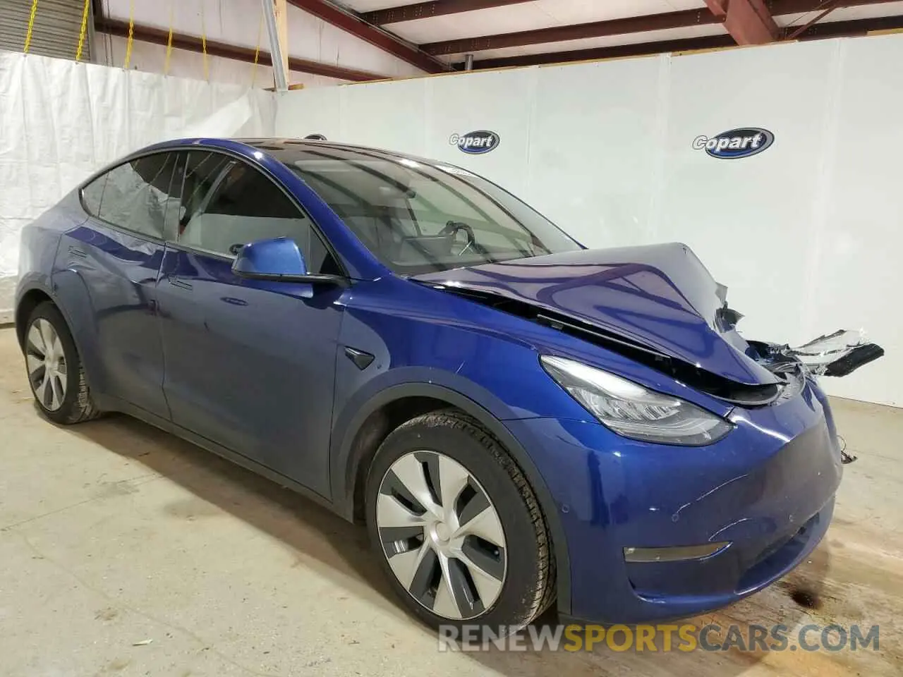 4 Photograph of a damaged car 5YJYGDED0MF107686 TESLA MODEL Y 2021