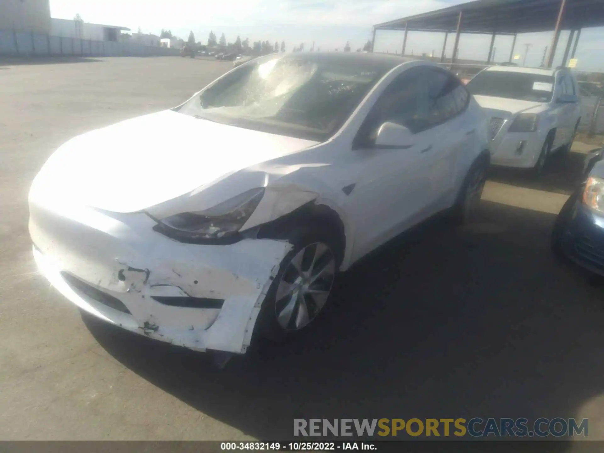 2 Photograph of a damaged car 5YJYGDED0MF131485 TESLA MODEL Y 2021