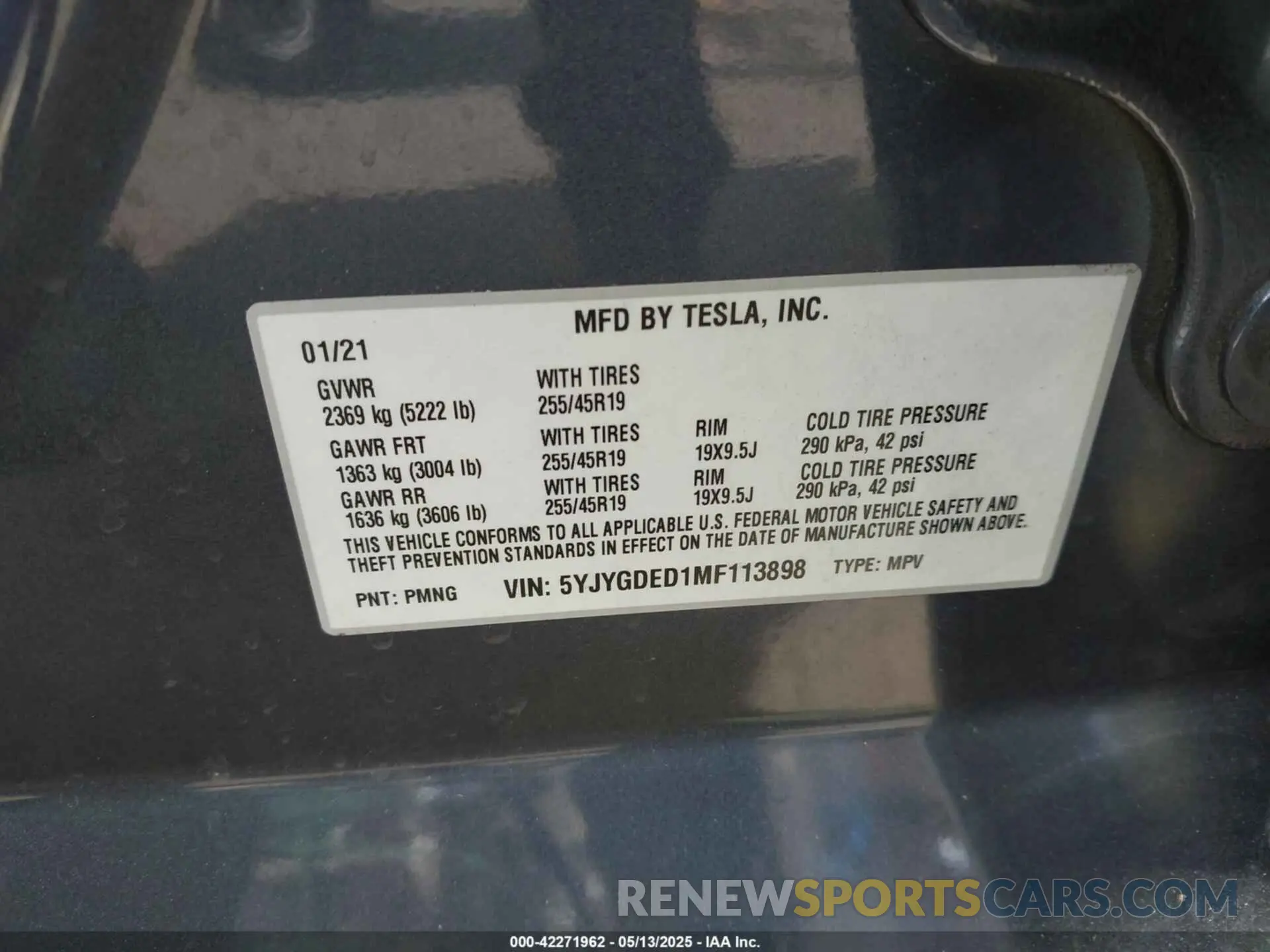 9 Photograph of a damaged car 5YJYGDED1MF113898 TESLA MODEL Y 2021