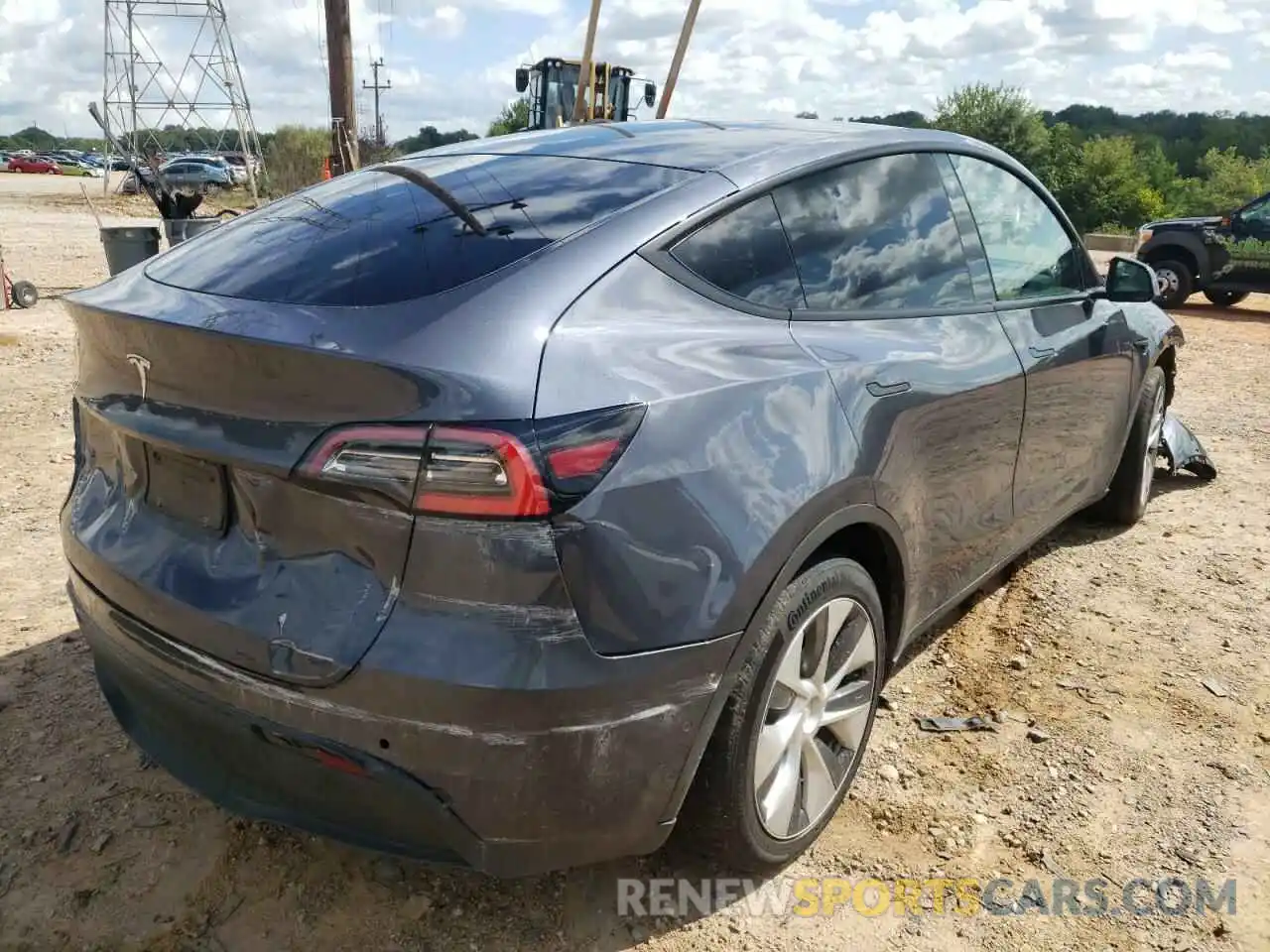 4 Photograph of a damaged car 5YJYGDED2MF103848 TESLA MODEL Y 2021