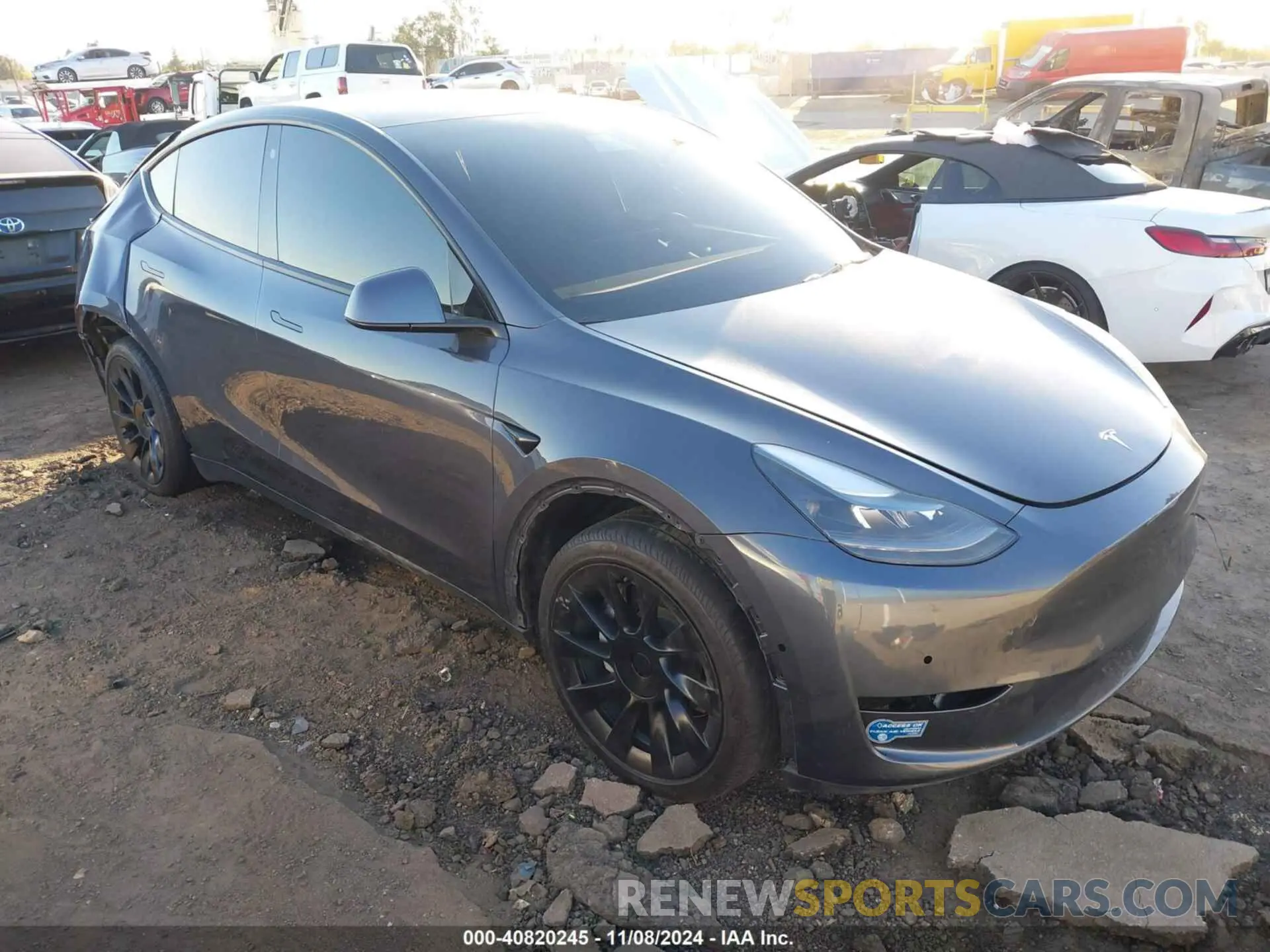 1 Photograph of a damaged car 5YJYGDED2MF110296 TESLA MODEL Y 2021