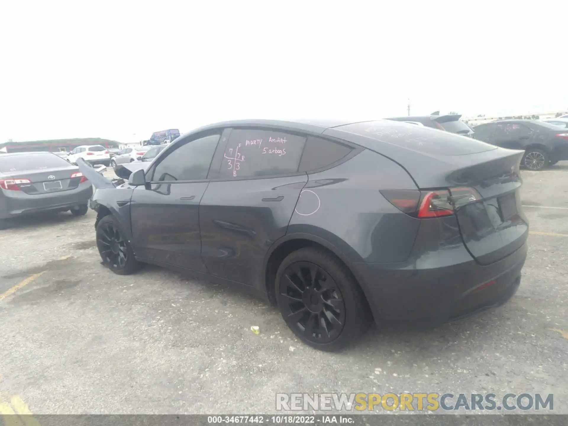 3 Photograph of a damaged car 5YJYGDED2MF112775 TESLA MODEL Y 2021