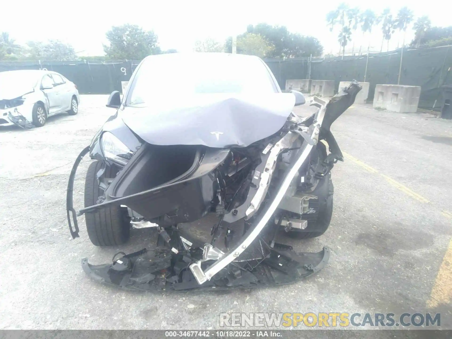 6 Photograph of a damaged car 5YJYGDED2MF112775 TESLA MODEL Y 2021