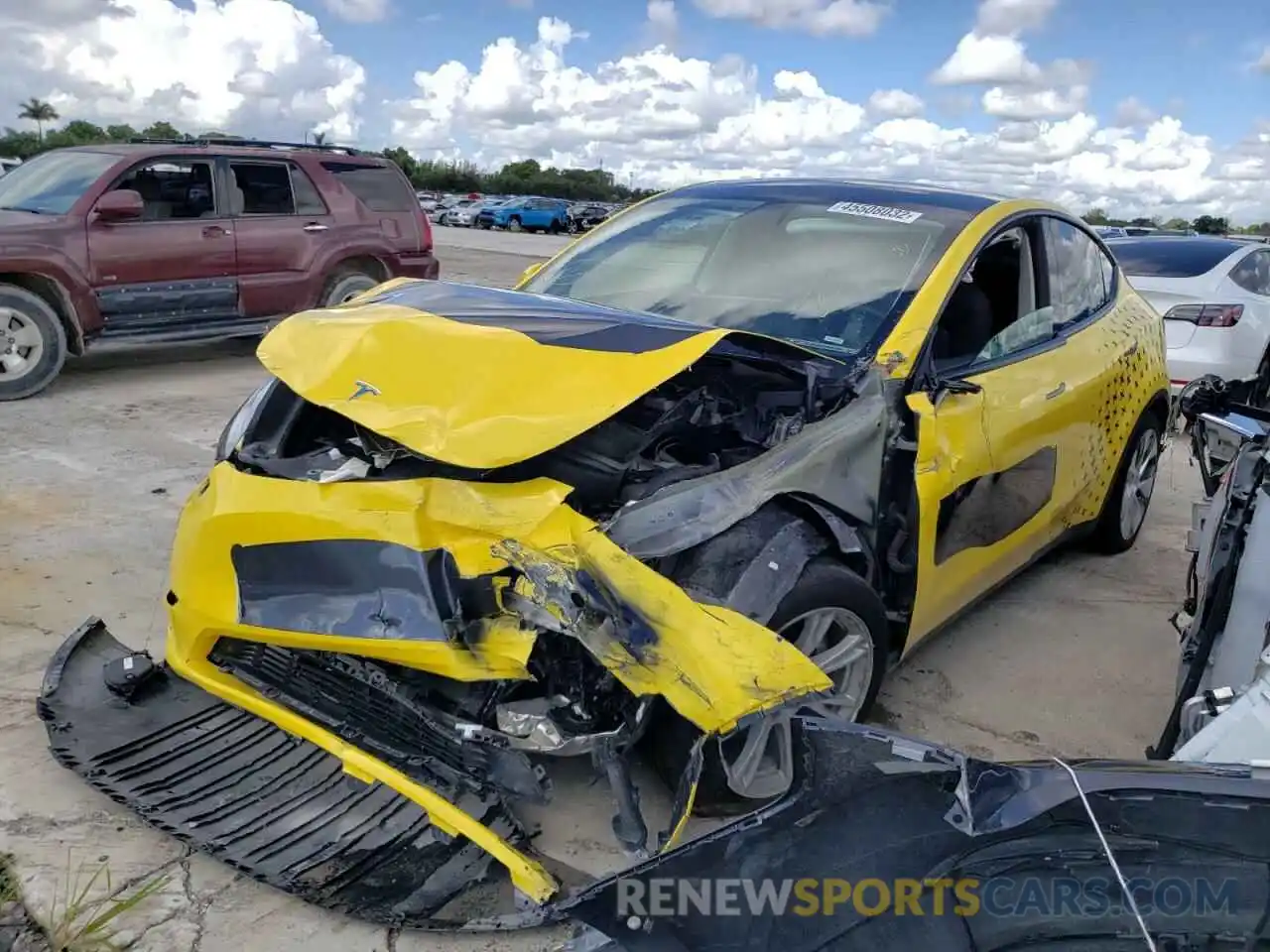 2 Photograph of a damaged car 5YJYGDED2MF113926 TESLA MODEL Y 2021