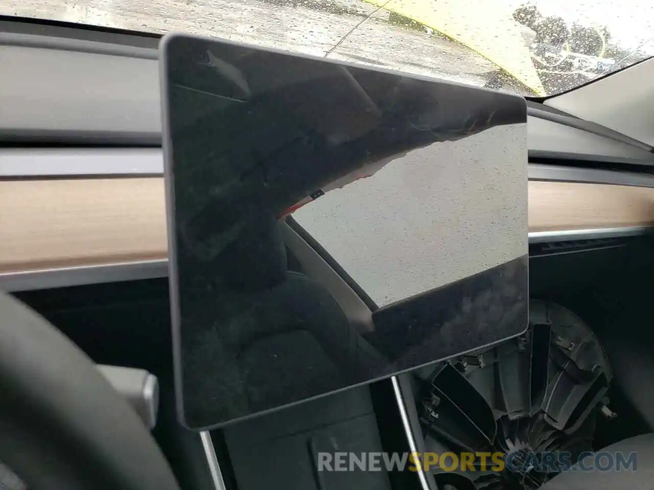 8 Photograph of a damaged car 5YJYGDED2MF113926 TESLA MODEL Y 2021