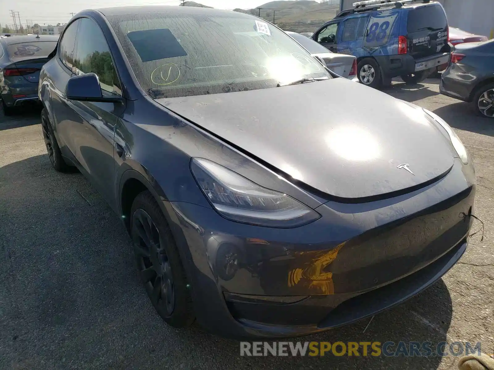 1 Photograph of a damaged car 5YJYGDED2MF114140 TESLA MODEL Y 2021