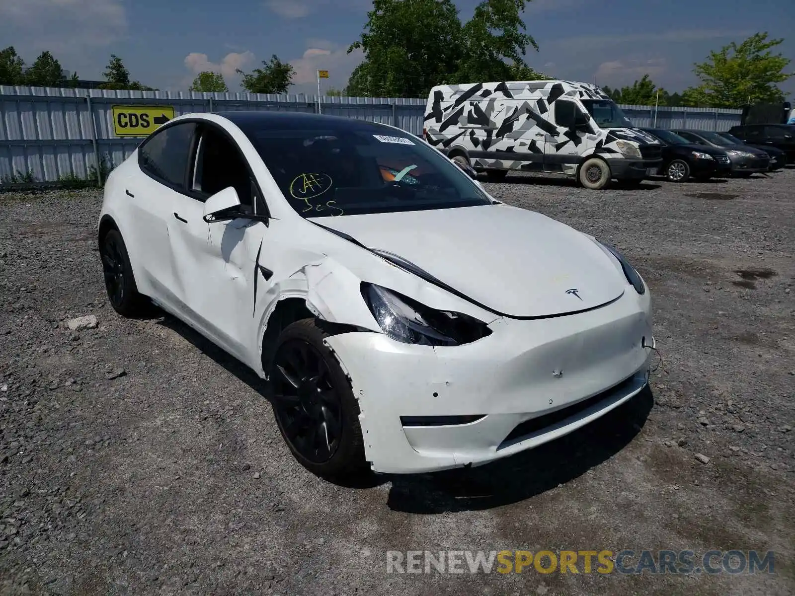 1 Photograph of a damaged car 5YJYGDED2MF120066 TESLA MODEL Y 2021