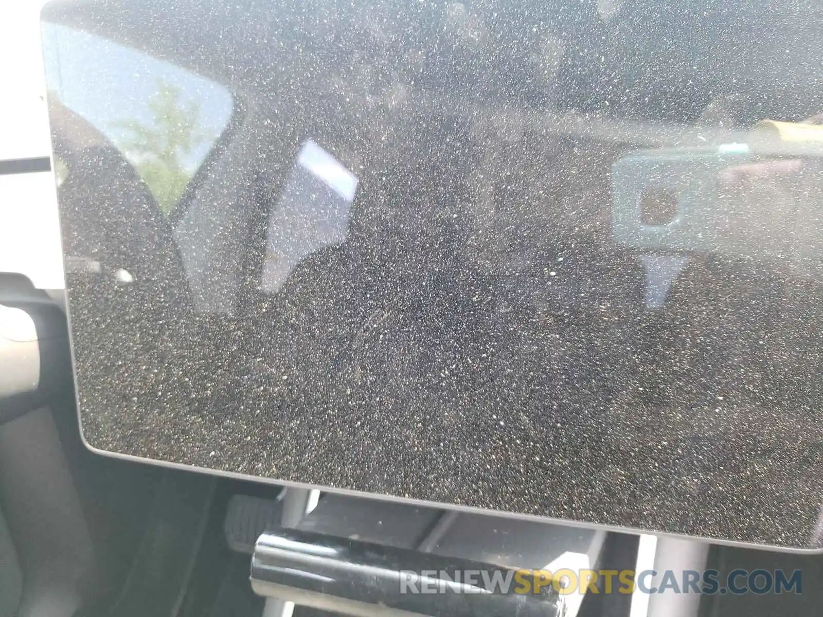 8 Photograph of a damaged car 5YJYGDED2MF120066 TESLA MODEL Y 2021