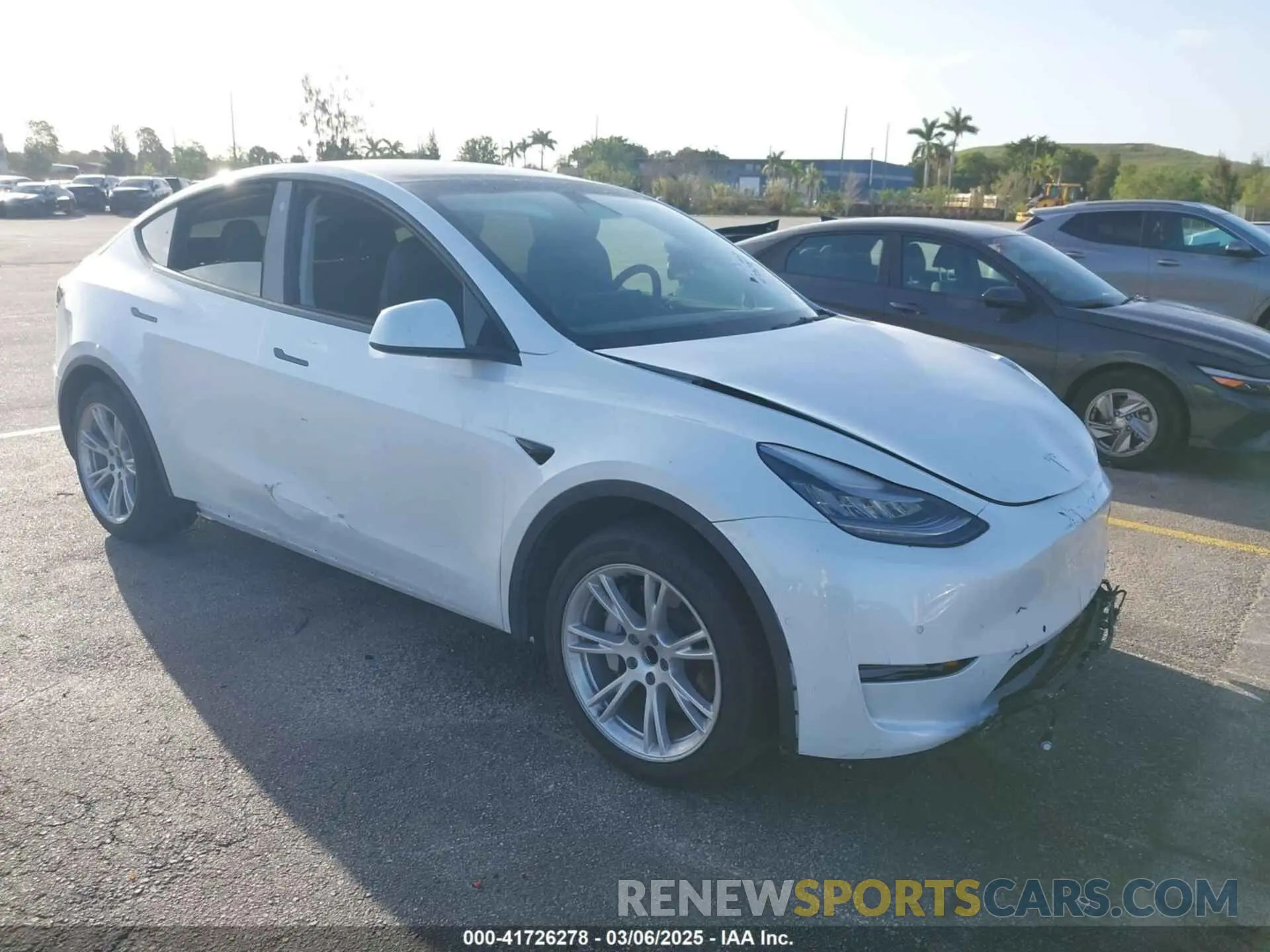1 Photograph of a damaged car 5YJYGDED3MF103650 TESLA MODEL Y 2021