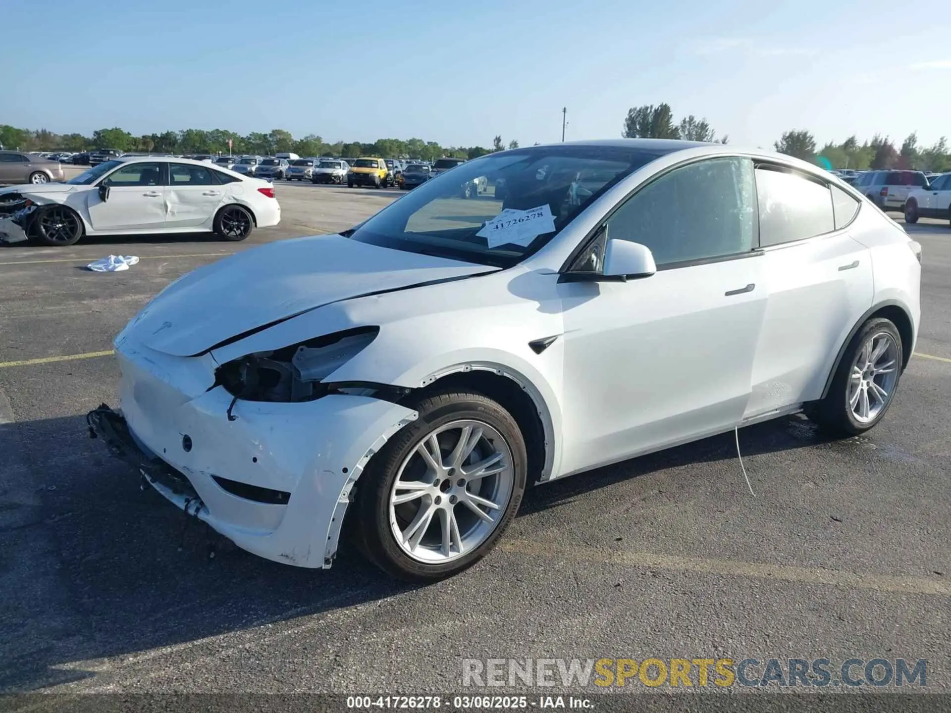 2 Photograph of a damaged car 5YJYGDED3MF103650 TESLA MODEL Y 2021