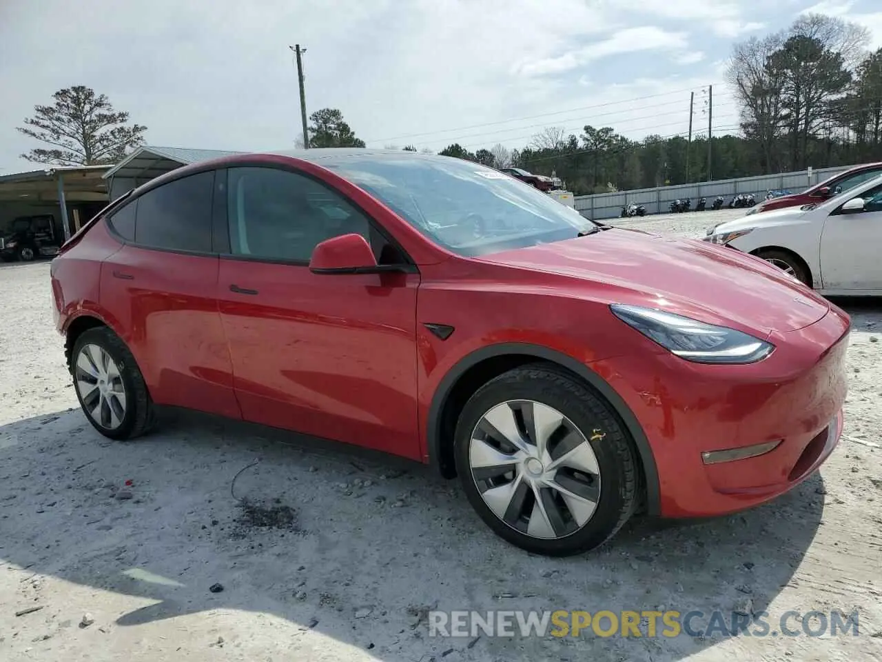 4 Photograph of a damaged car 5YJYGDED3MF107259 TESLA MODEL Y 2021