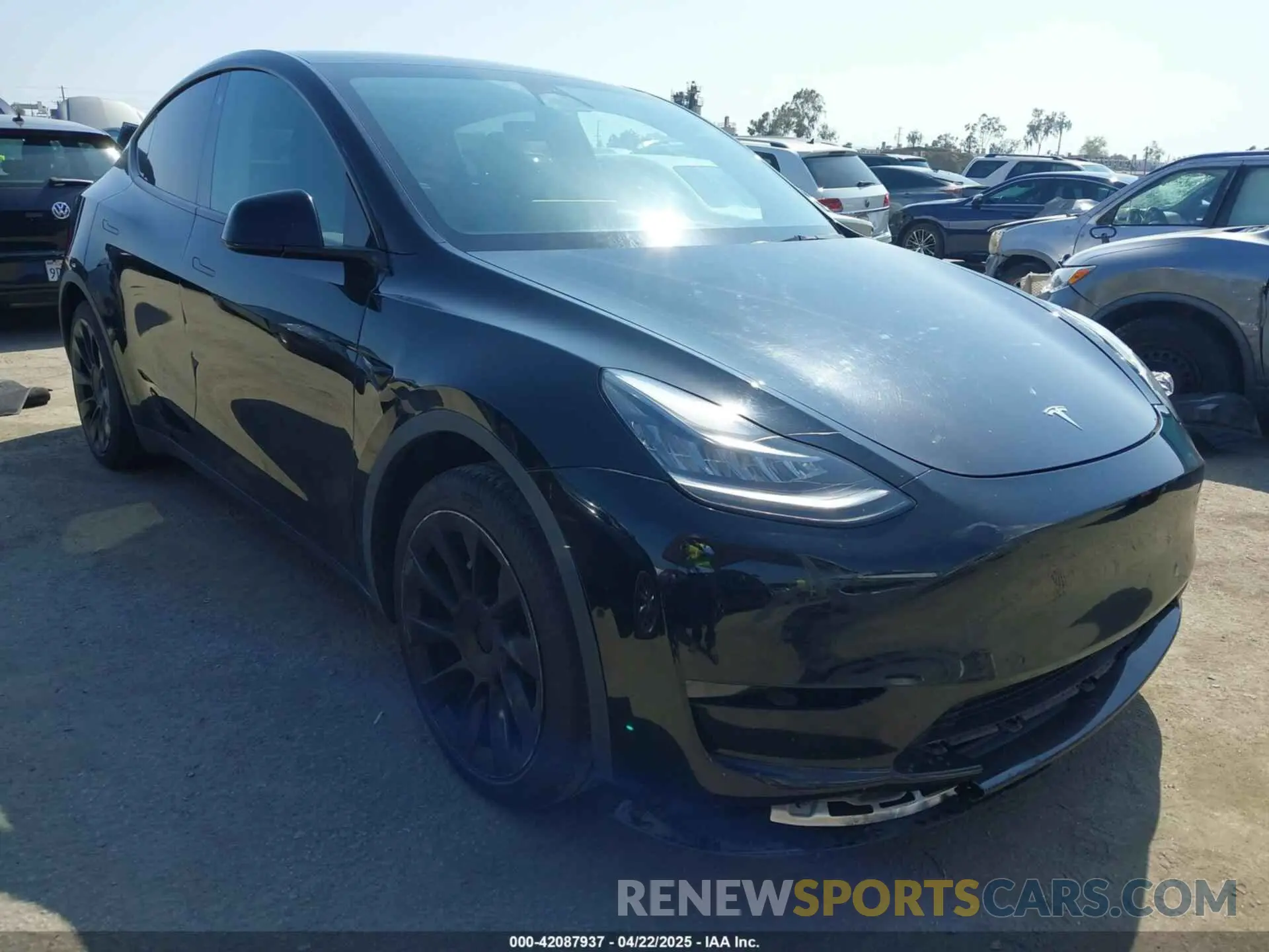 1 Photograph of a damaged car 5YJYGDED3MF126569 TESLA MODEL Y 2021