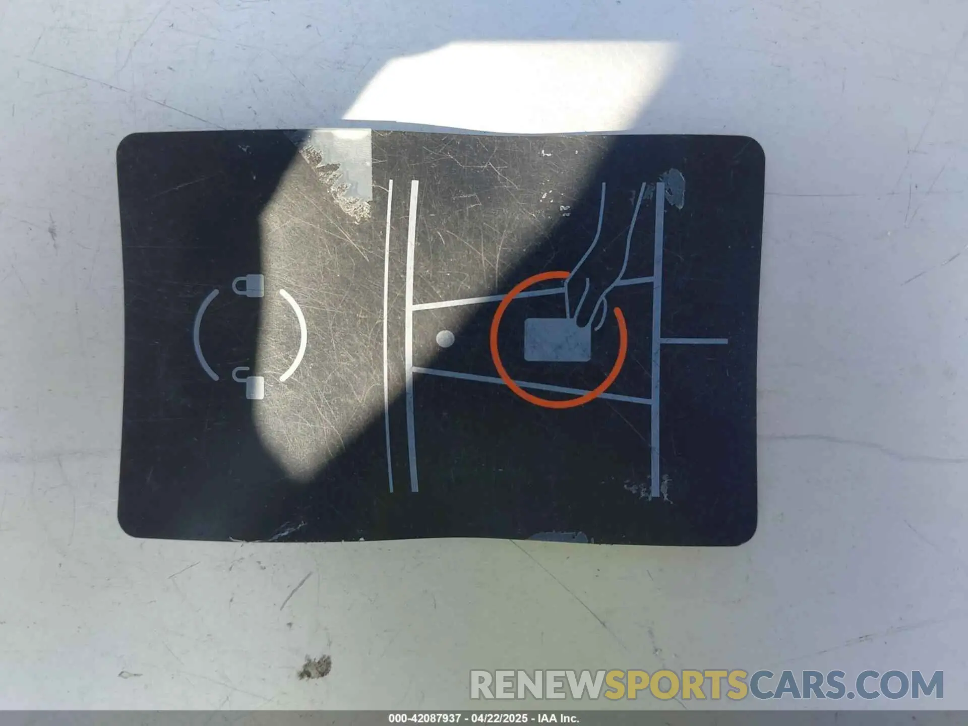11 Photograph of a damaged car 5YJYGDED3MF126569 TESLA MODEL Y 2021