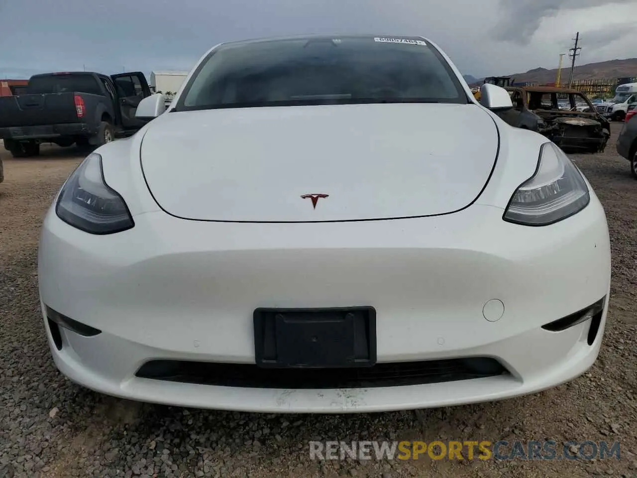 5 Photograph of a damaged car 5YJYGDED4MF104001 TESLA MODEL Y 2021