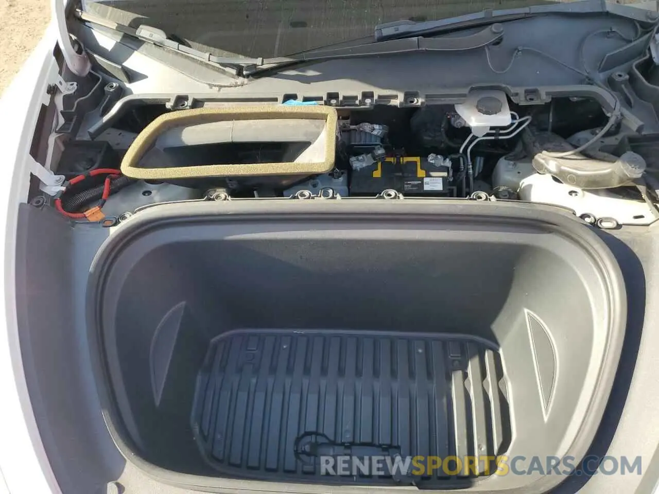 11 Photograph of a damaged car 5YJYGDED4MF107030 TESLA MODEL Y 2021