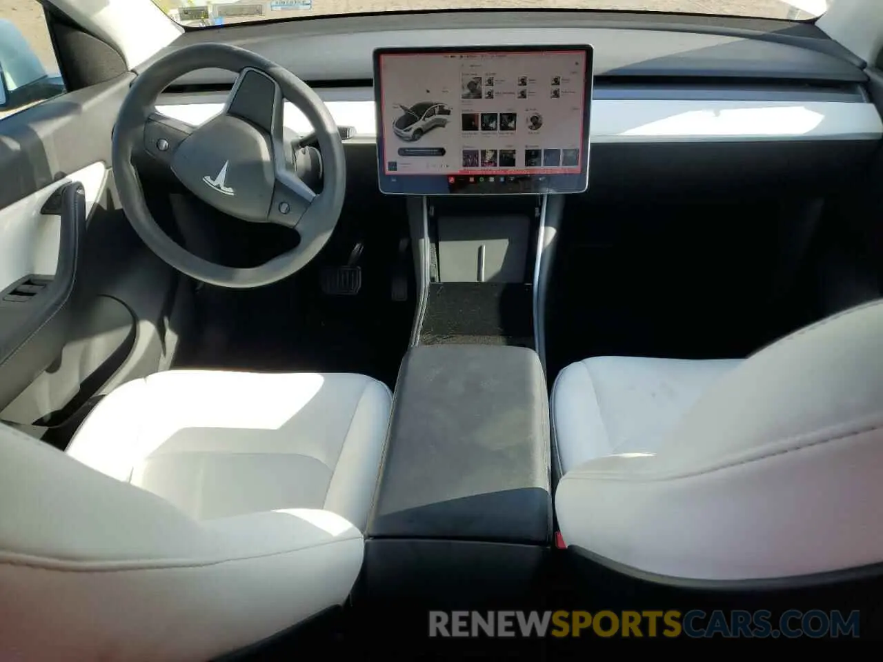 8 Photograph of a damaged car 5YJYGDED4MF107030 TESLA MODEL Y 2021