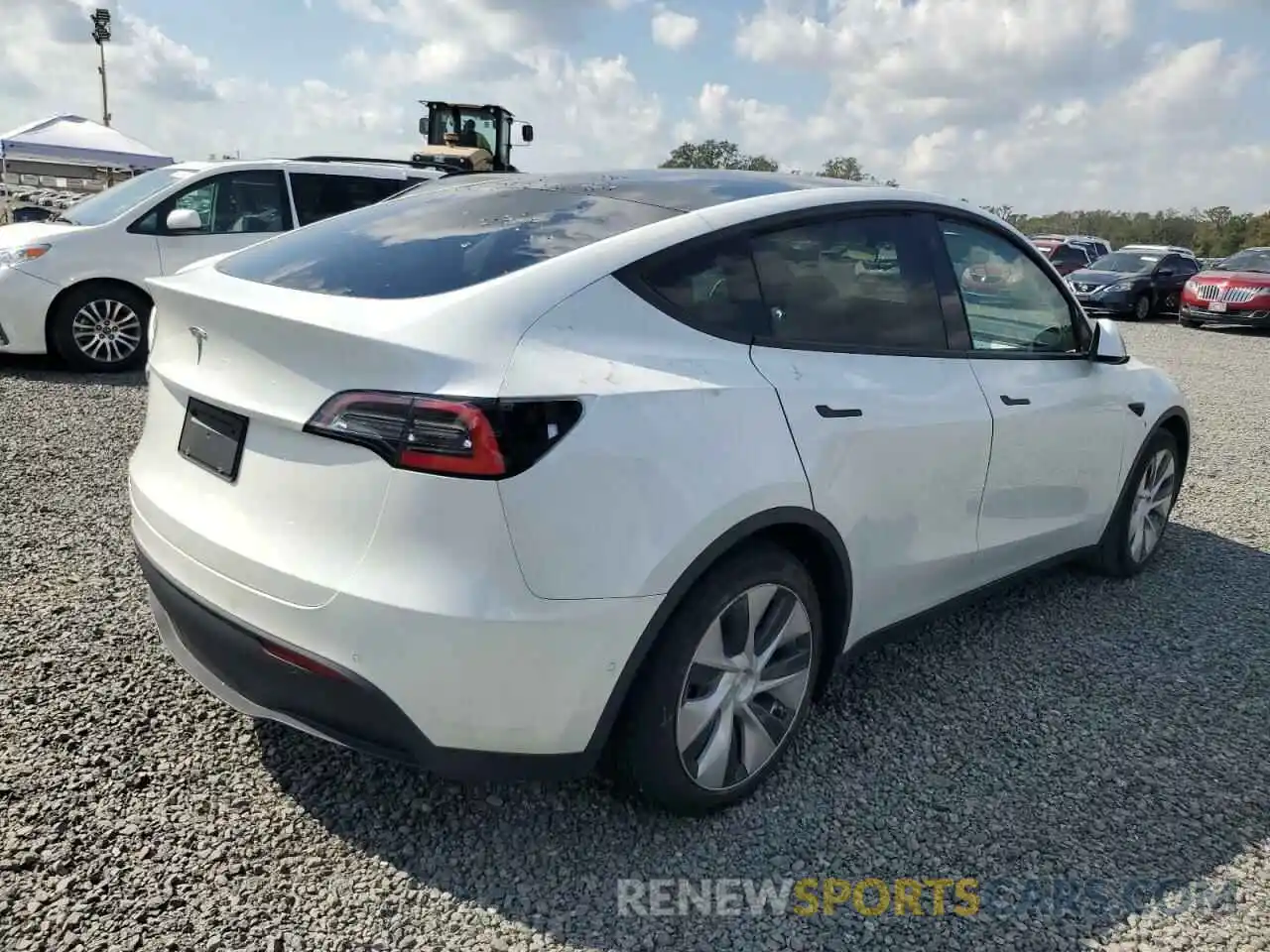 3 Photograph of a damaged car 5YJYGDED4MF109165 TESLA MODEL Y 2021