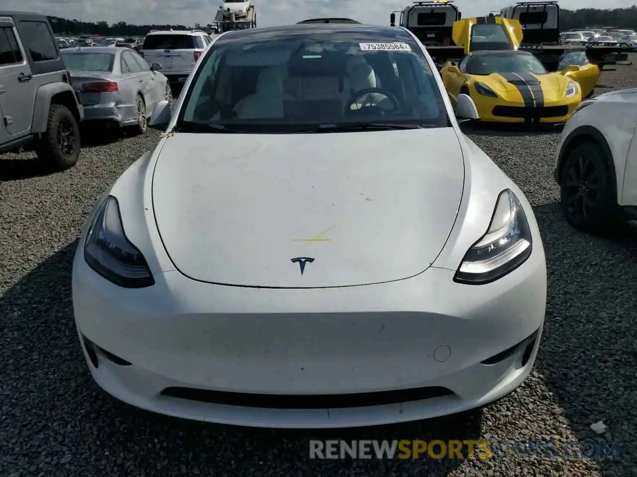 5 Photograph of a damaged car 5YJYGDED4MF109165 TESLA MODEL Y 2021