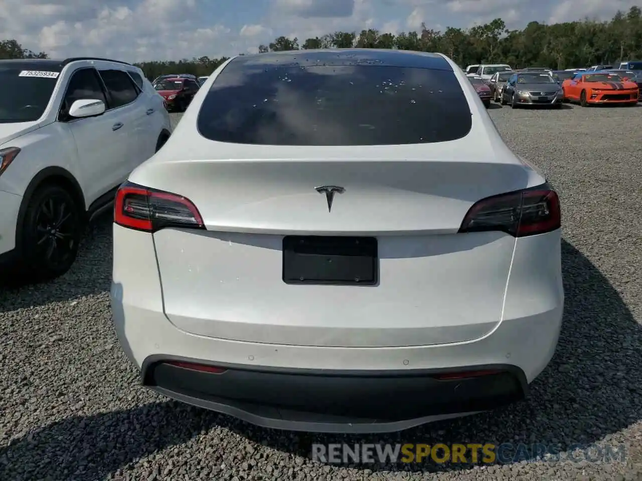 6 Photograph of a damaged car 5YJYGDED4MF109165 TESLA MODEL Y 2021