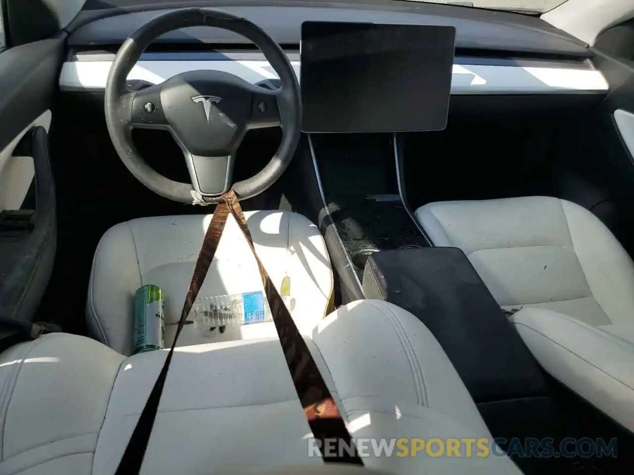 8 Photograph of a damaged car 5YJYGDED4MF109165 TESLA MODEL Y 2021