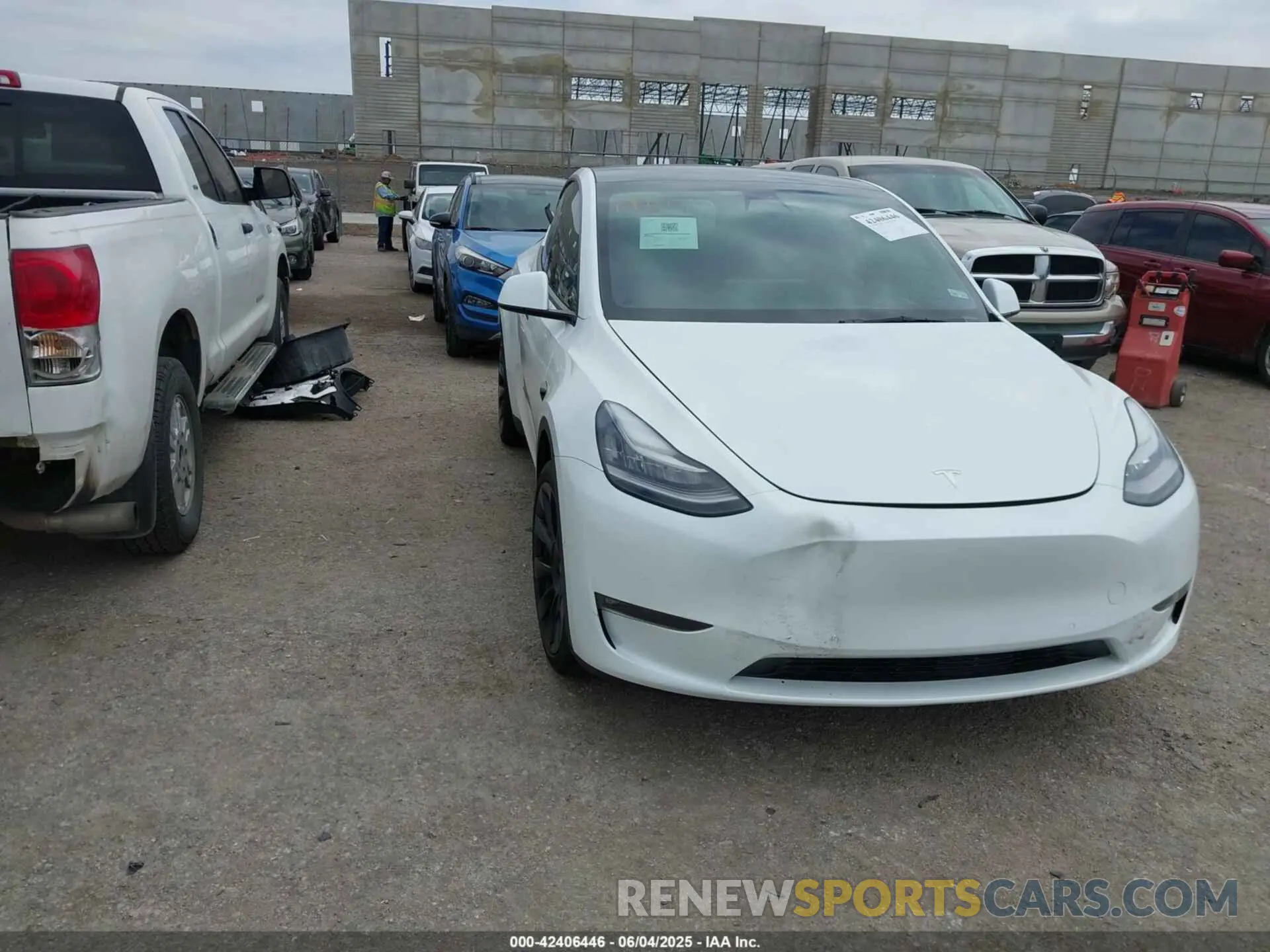 1 Photograph of a damaged car 5YJYGDED4MF181662 TESLA MODEL Y 2021
