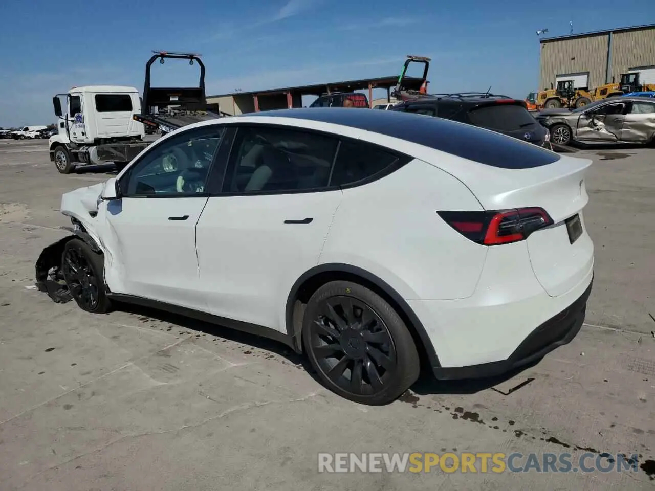2 Photograph of a damaged car 5YJYGDED6MF105246 TESLA MODEL Y 2021