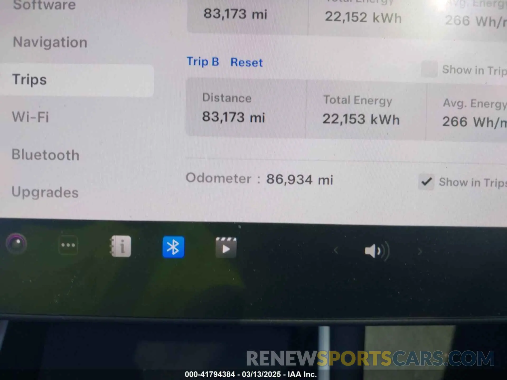 15 Photograph of a damaged car 5YJYGDED6MF107711 TESLA MODEL Y 2021