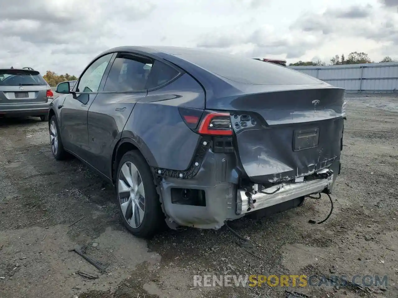 3 Photograph of a damaged car 5YJYGDED6MF107840 TESLA MODEL Y 2021