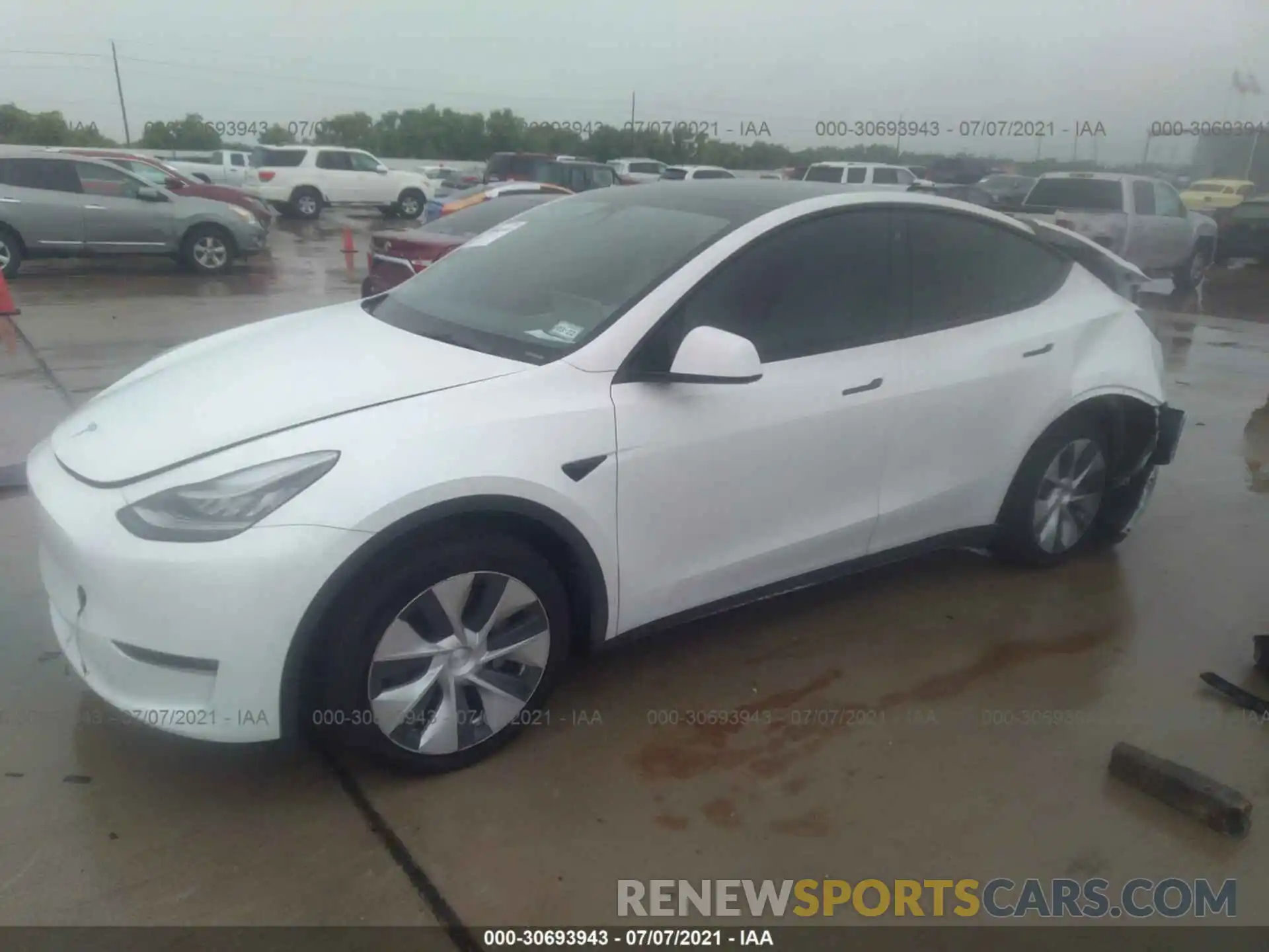 2 Photograph of a damaged car 5YJYGDED6MF109152 TESLA MODEL Y 2021