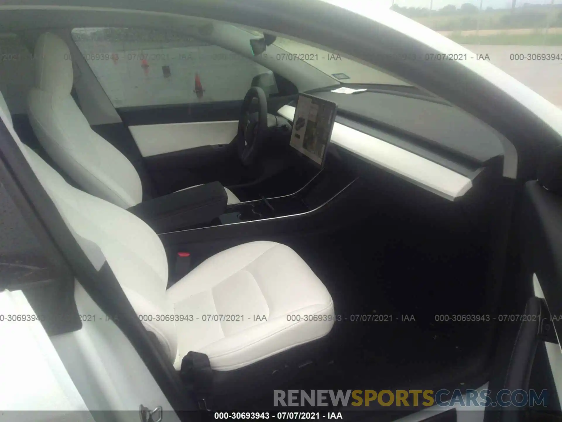 5 Photograph of a damaged car 5YJYGDED6MF109152 TESLA MODEL Y 2021