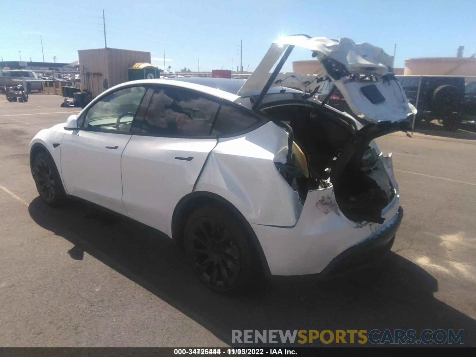 3 Photograph of a damaged car 5YJYGDED6MF192792 TESLA MODEL Y 2021