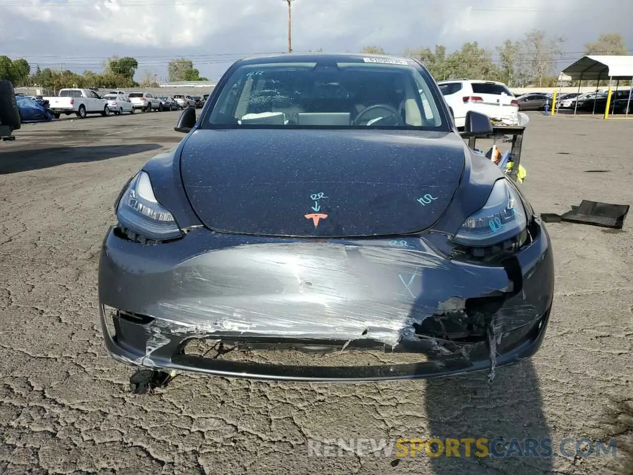 5 Photograph of a damaged car 5YJYGDED7MF109418 TESLA MODEL Y 2021