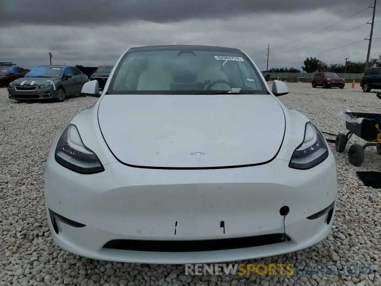 5 Photograph of a damaged car 5YJYGDED7MF121830 TESLA MODEL Y 2021