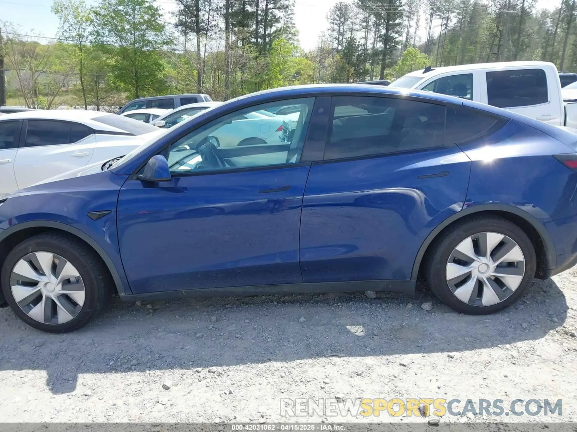 14 Photograph of a damaged car 5YJYGDED8MF116359 TESLA MODEL Y 2021