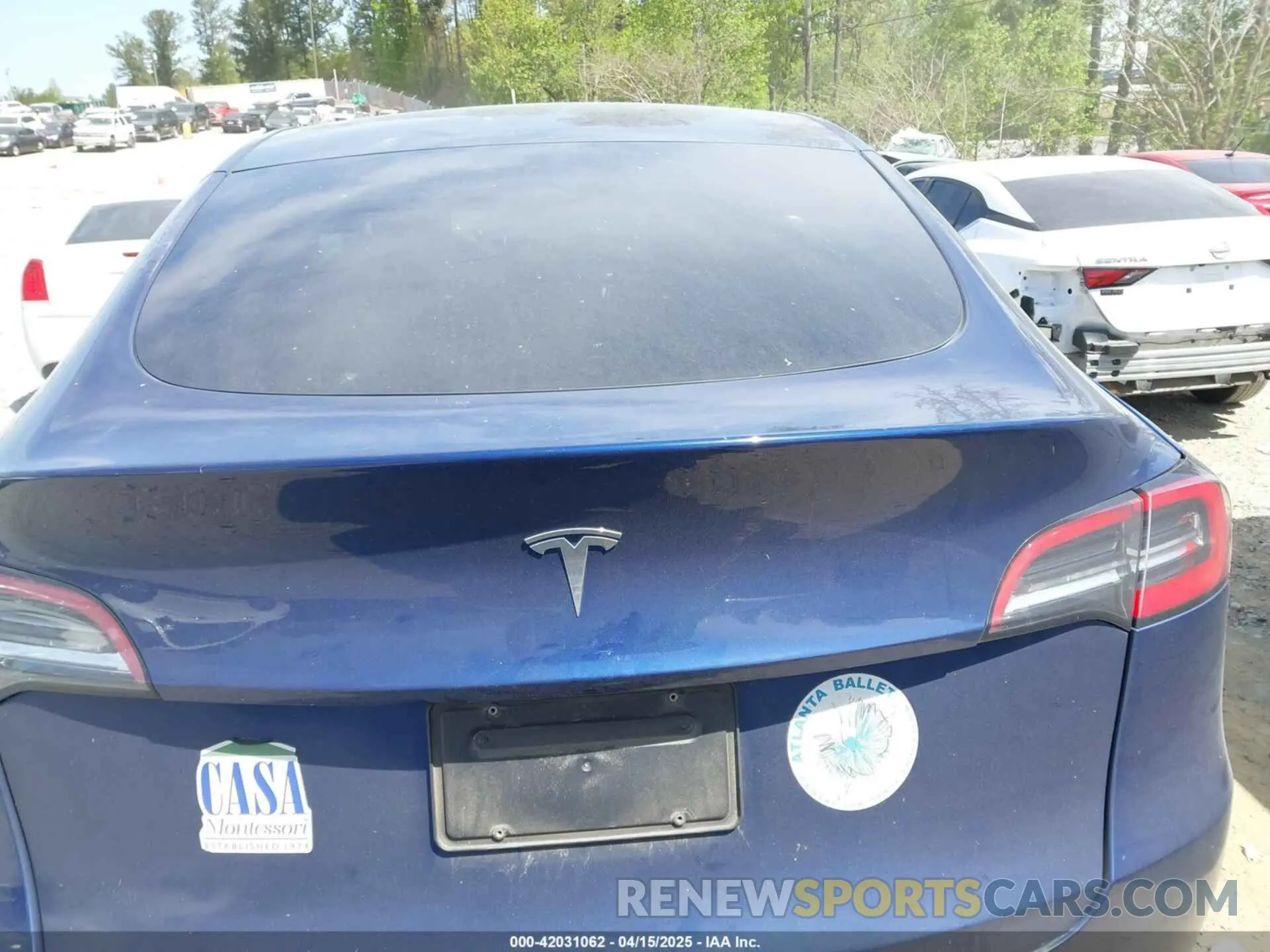 16 Photograph of a damaged car 5YJYGDED8MF116359 TESLA MODEL Y 2021
