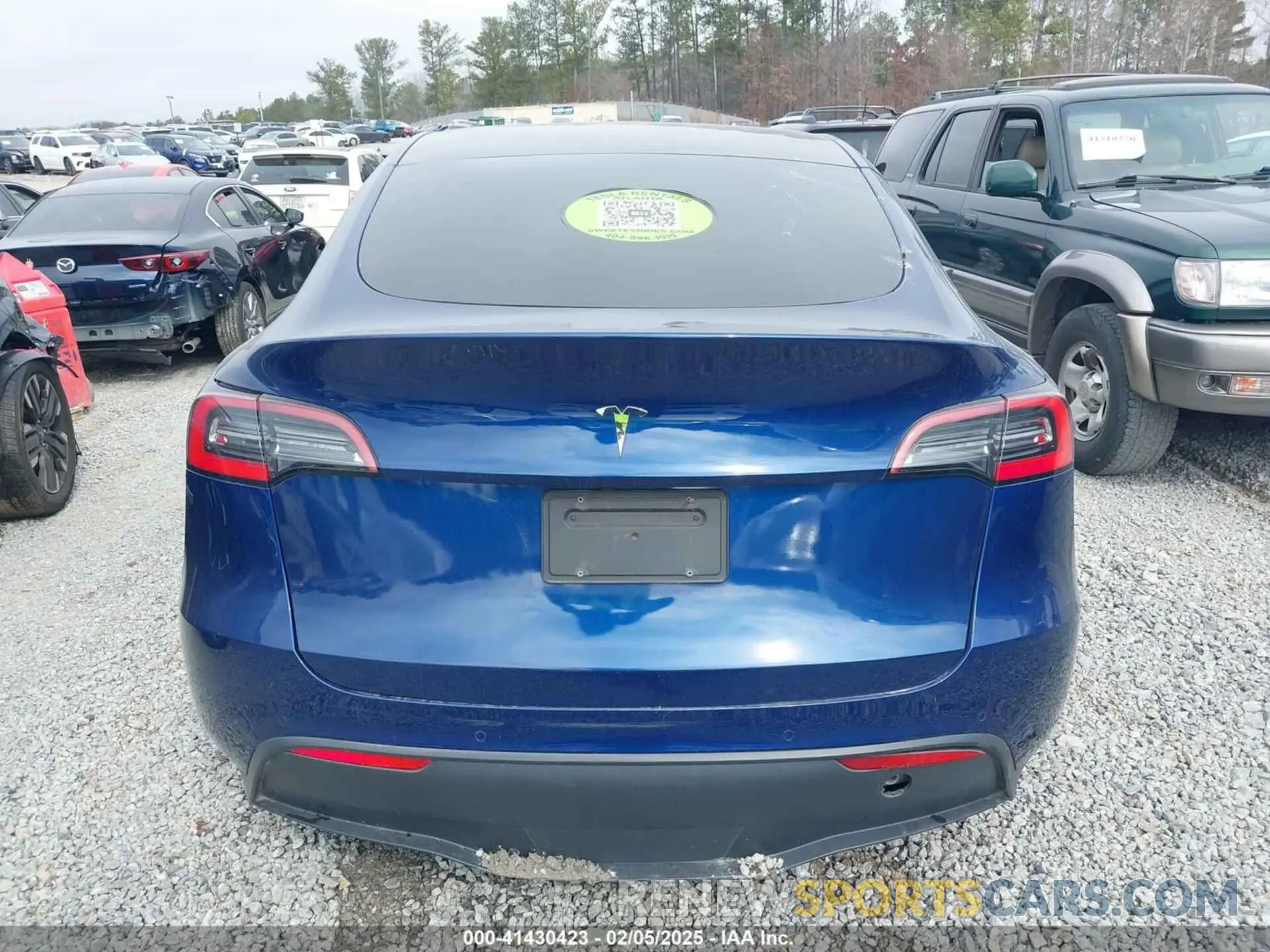 15 Photograph of a damaged car 5YJYGDED8MF122985 TESLA MODEL Y 2021
