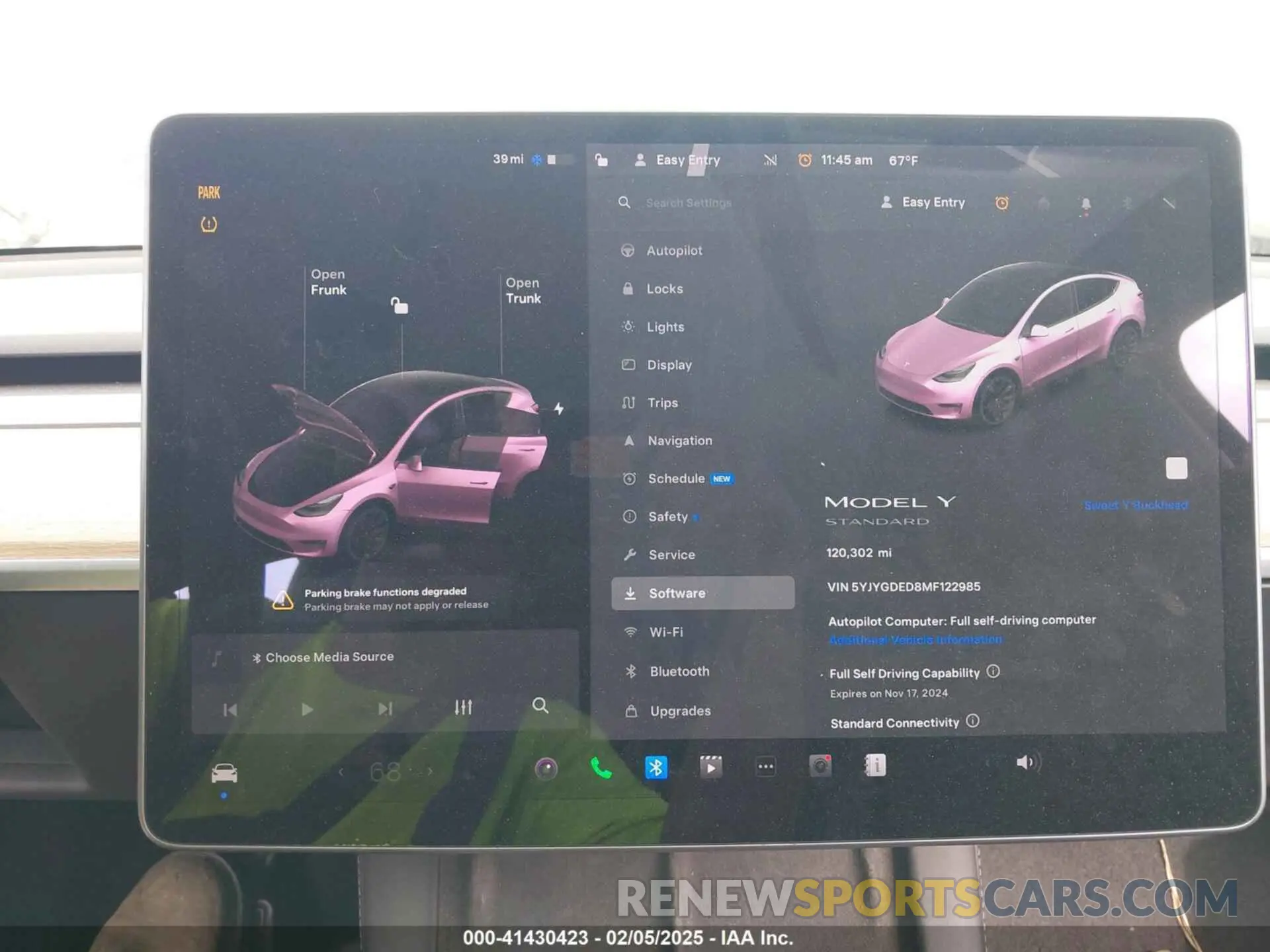 17 Photograph of a damaged car 5YJYGDED8MF122985 TESLA MODEL Y 2021
