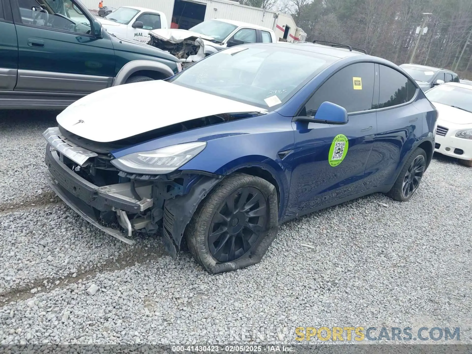 2 Photograph of a damaged car 5YJYGDED8MF122985 TESLA MODEL Y 2021
