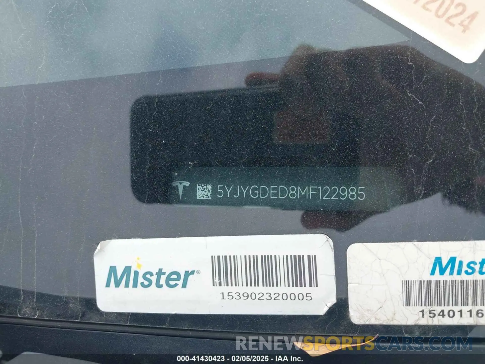 9 Photograph of a damaged car 5YJYGDED8MF122985 TESLA MODEL Y 2021