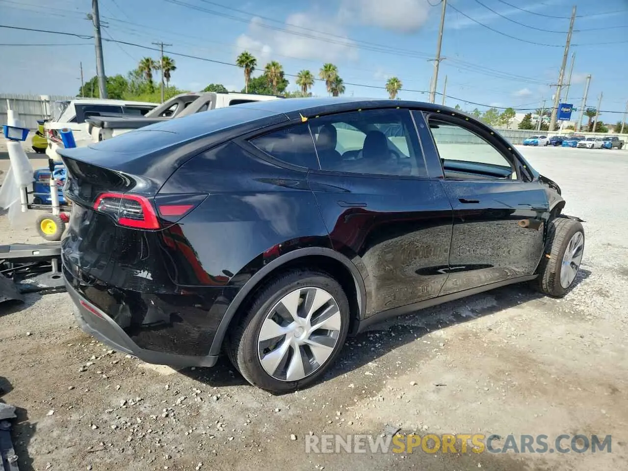 3 Photograph of a damaged car 5YJYGDED9MF103152 TESLA MODEL Y 2021