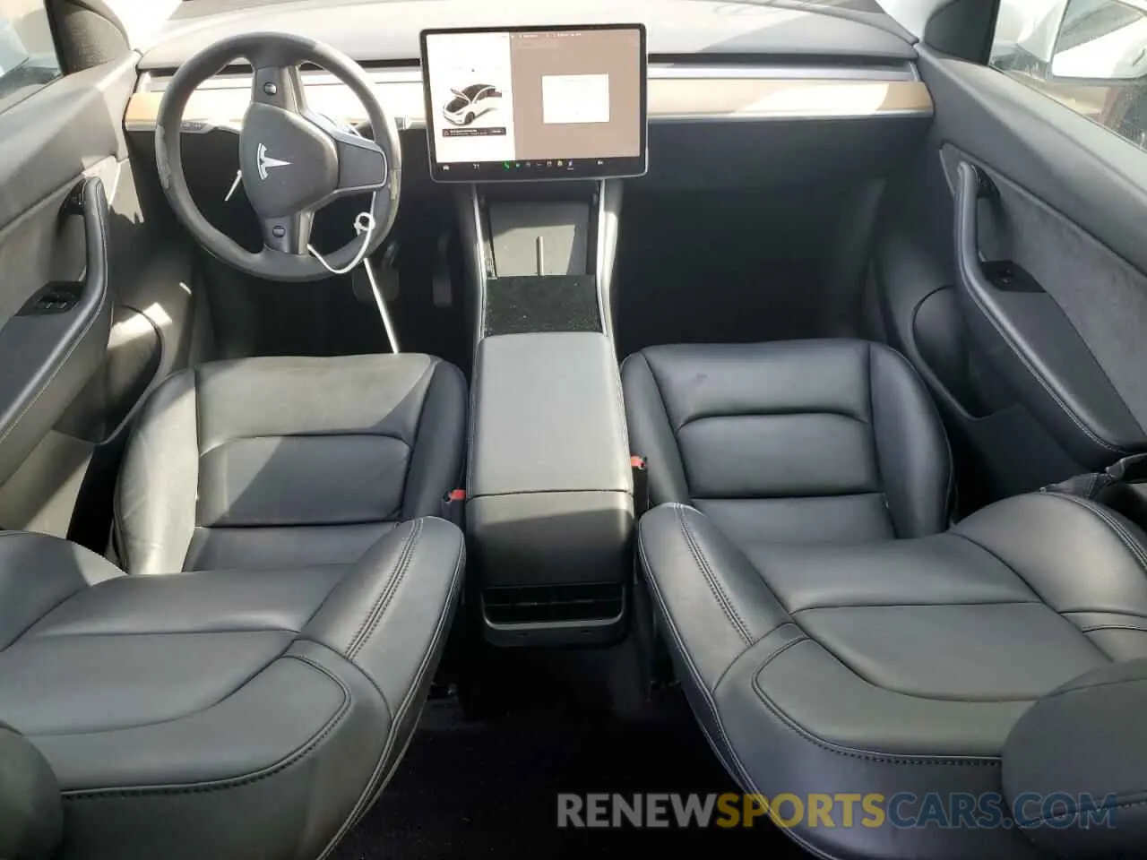 8 Photograph of a damaged car 5YJYGDED9MF105869 TESLA MODEL Y 2021