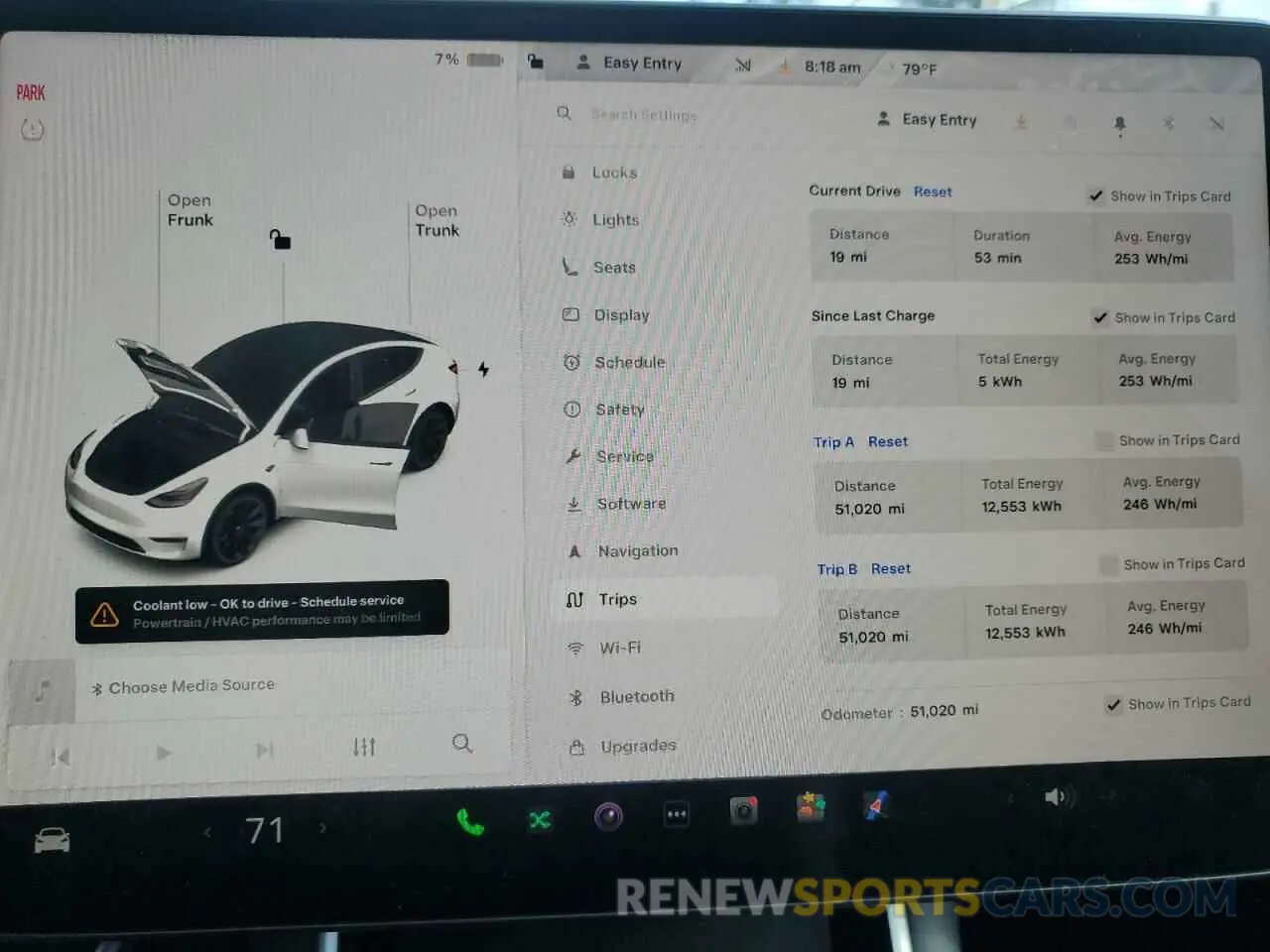 9 Photograph of a damaged car 5YJYGDED9MF105869 TESLA MODEL Y 2021
