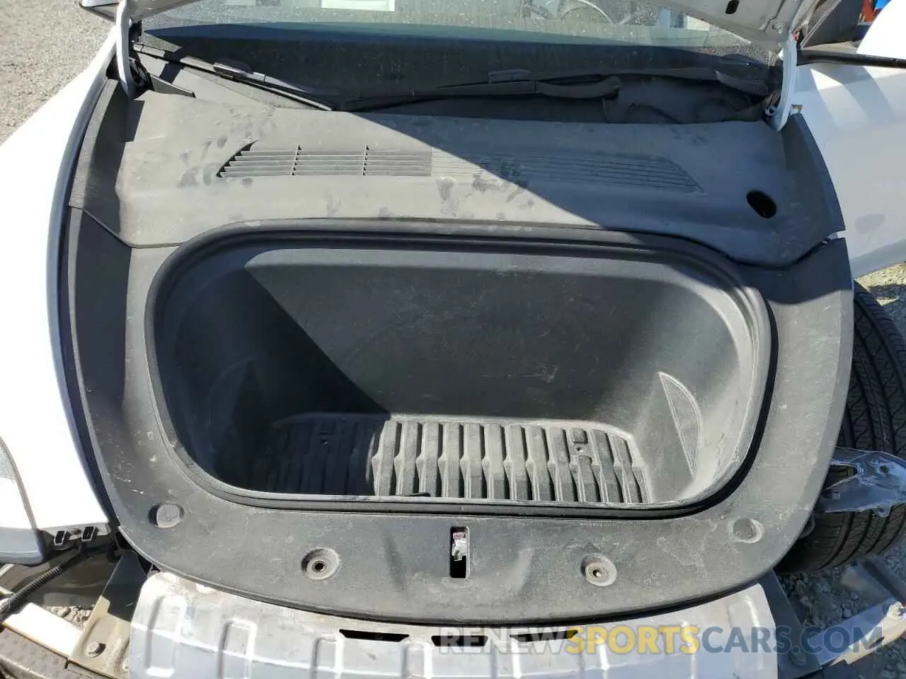 12 Photograph of a damaged car 5YJYGDED9MF132893 TESLA MODEL Y 2021