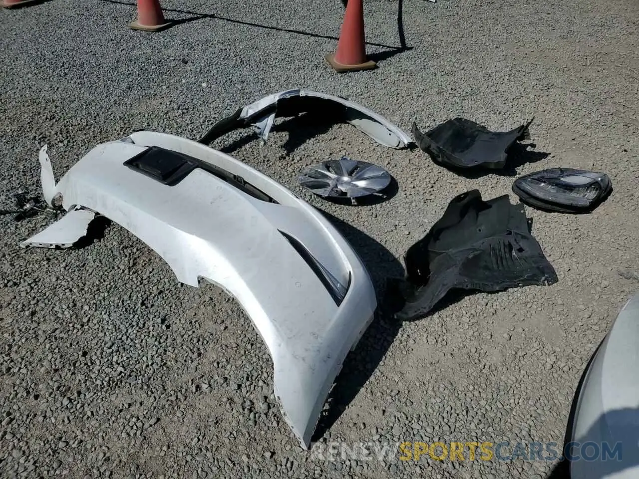 13 Photograph of a damaged car 5YJYGDED9MF132893 TESLA MODEL Y 2021