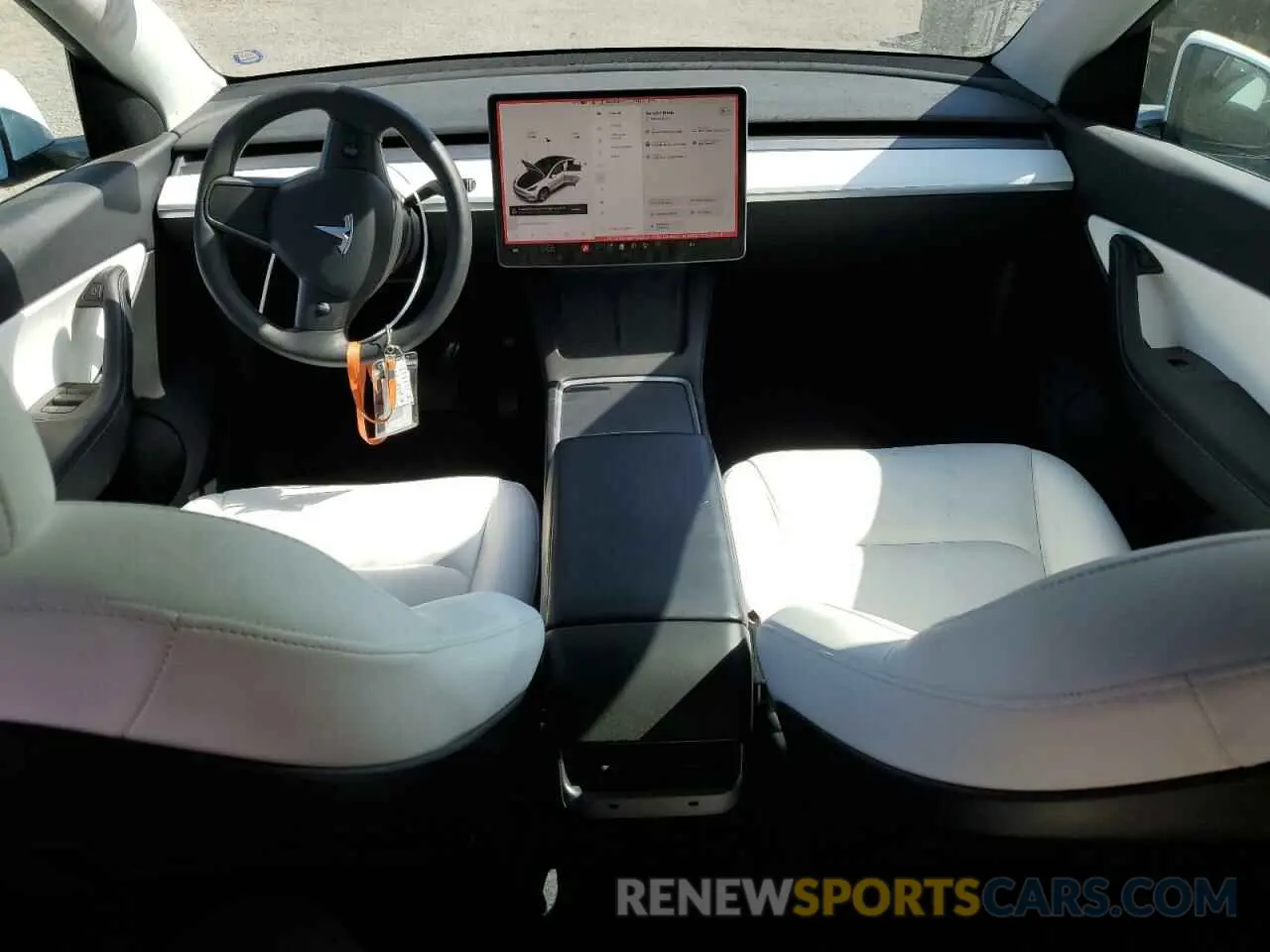 8 Photograph of a damaged car 5YJYGDED9MF132893 TESLA MODEL Y 2021