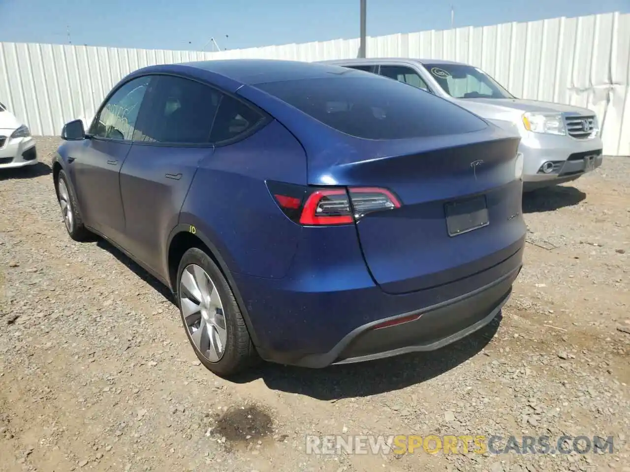 3 Photograph of a damaged car 5YJYGDEE0MF068865 TESLA MODEL Y 2021