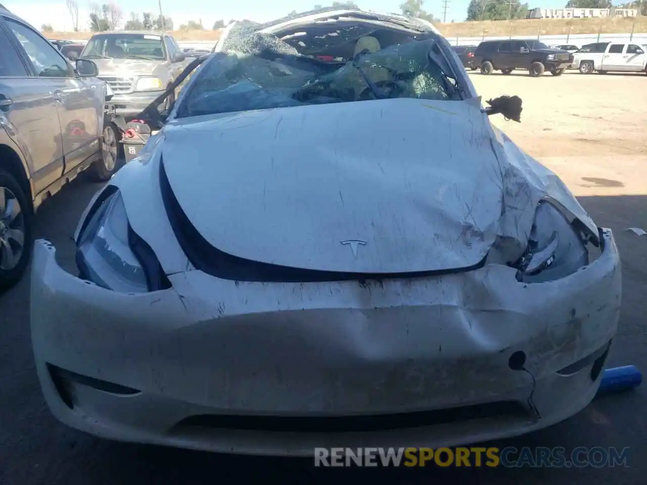 9 Photograph of a damaged car 5YJYGDEE0MF069630 TESLA MODEL Y 2021